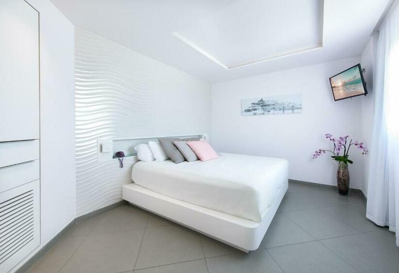 Люкс, Garbi Ibiza & Spa