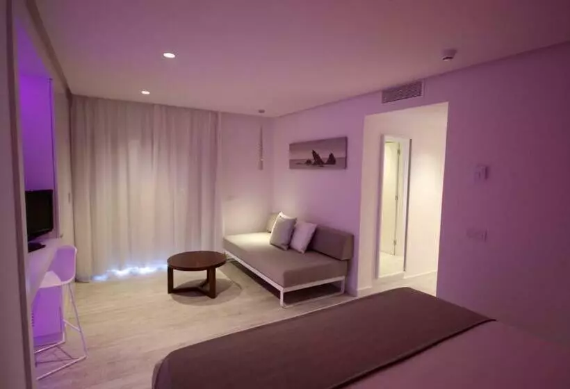 اتاق خانوادگی, Garbi Ibiza & Spa