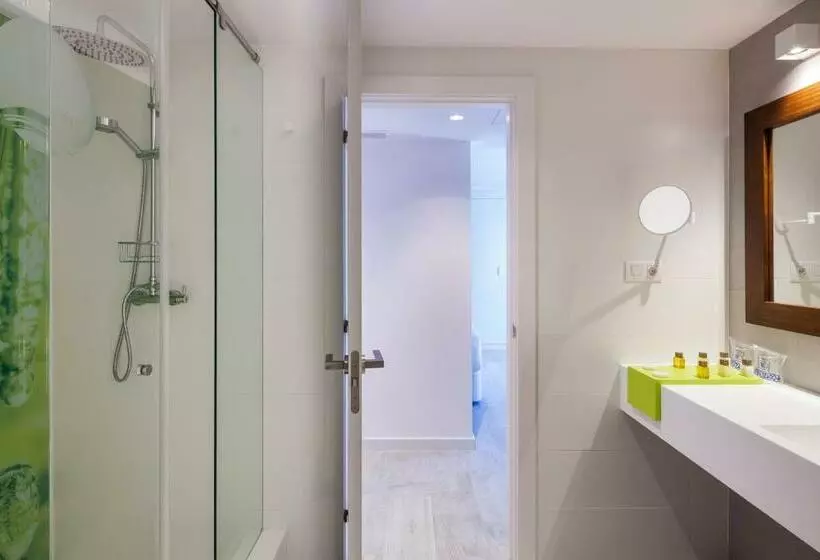 اتاق خانوادگی, Garbi Ibiza & Spa