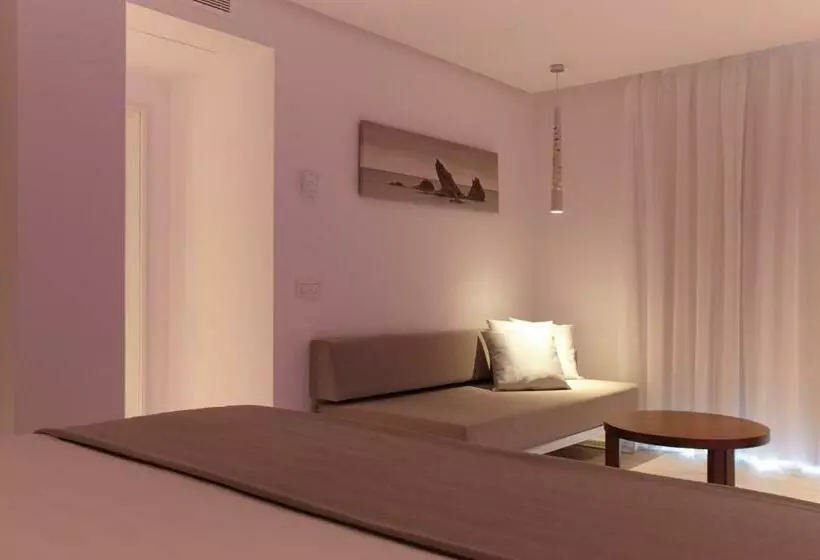 اتاق خانوادگی, Garbi Ibiza & Spa