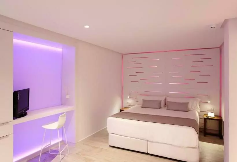اتاق خانوادگی, Garbi Ibiza & Spa