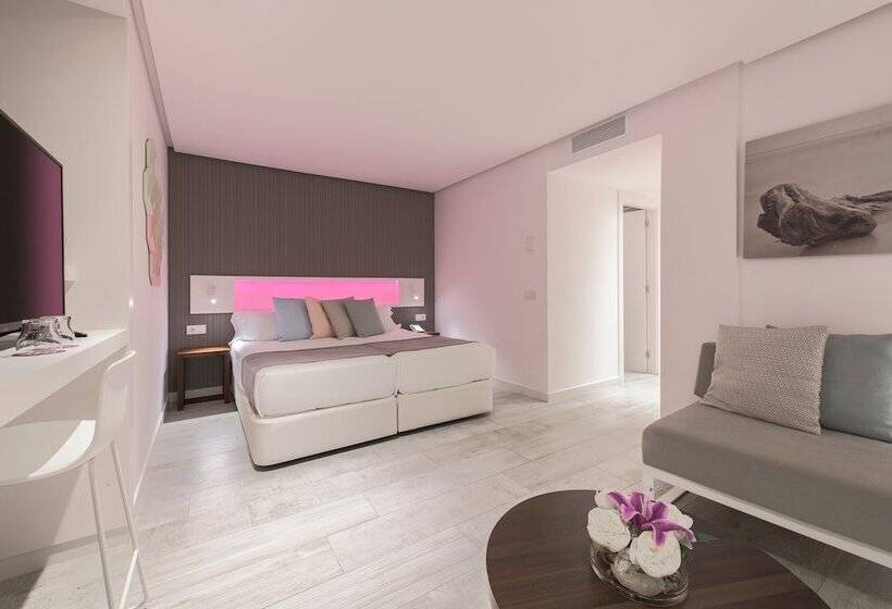 Quarto Estandar com Terraço, Garbi Ibiza & Spa
