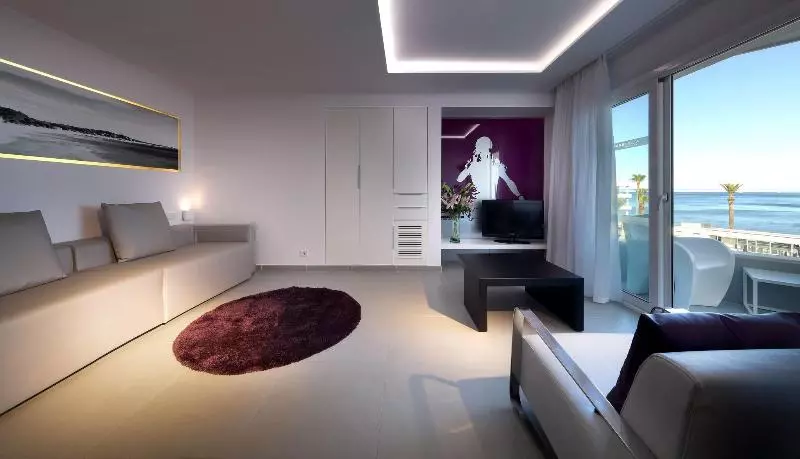 سوییت, Garbi Ibiza & Spa