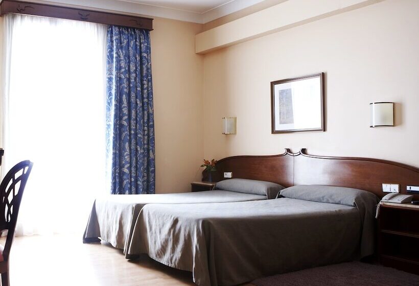 Номер Стандарт, Gaudi