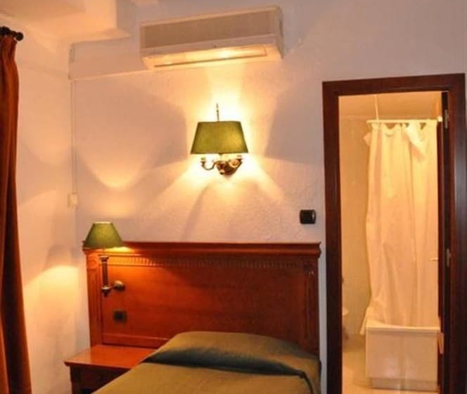 Quarto Estandar Individual, Haromar