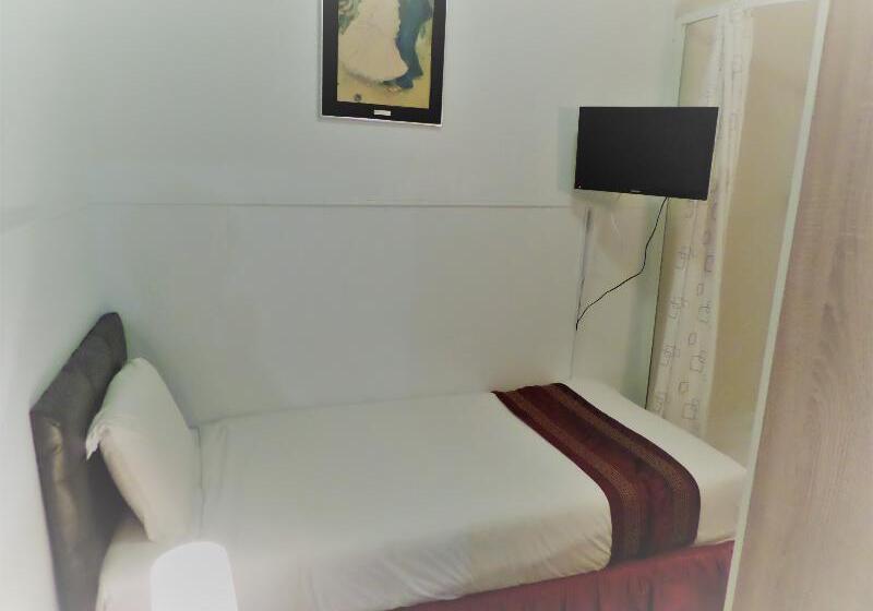 Номер Стандарт Боковой Вид на Море, Haromar