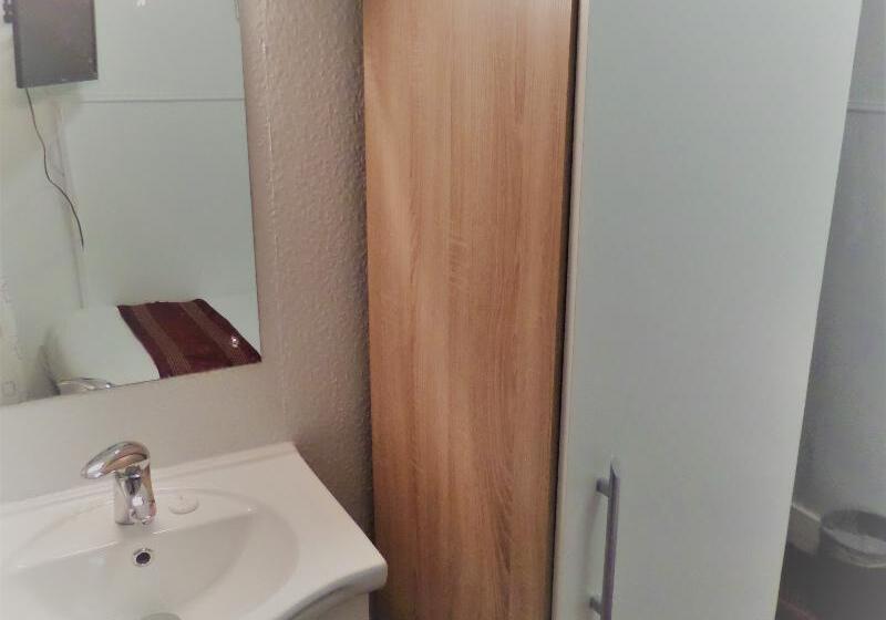 Номер Стандарт Боковой Вид на Море, Haromar