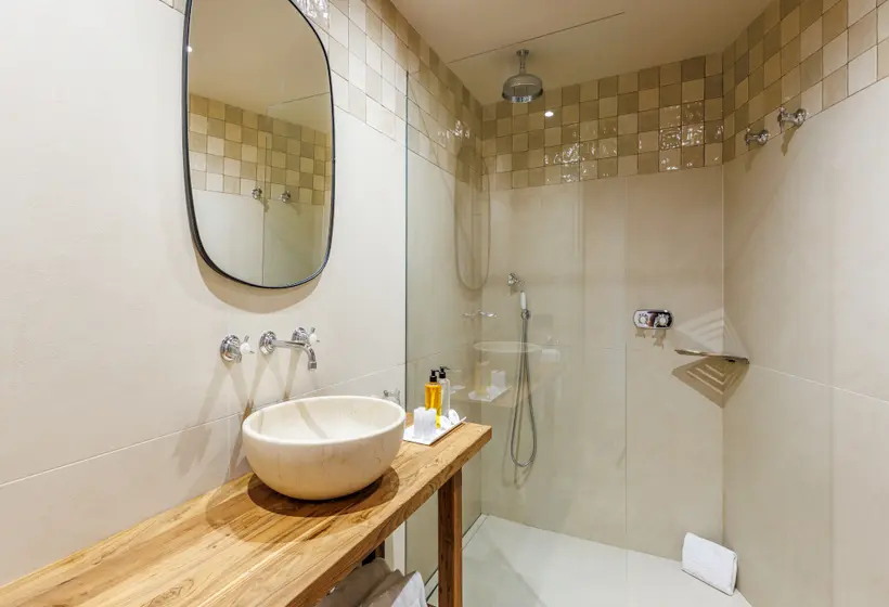 اتاق استاندارد با چشمانداز دریا, Hoposa Uyal