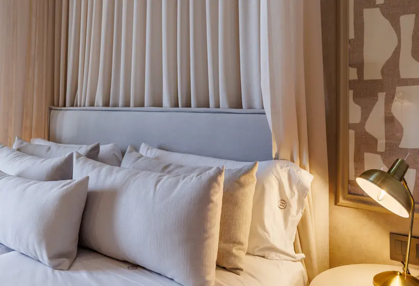 اتاق استاندارد, Hoposa Uyal