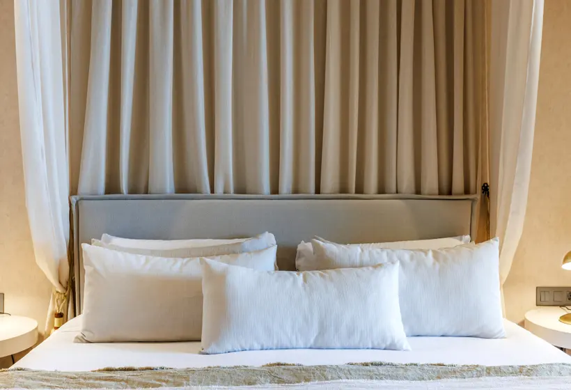 اتاق اساندارد با چشمانداز جانبی به دریا, Hoposa Uyal