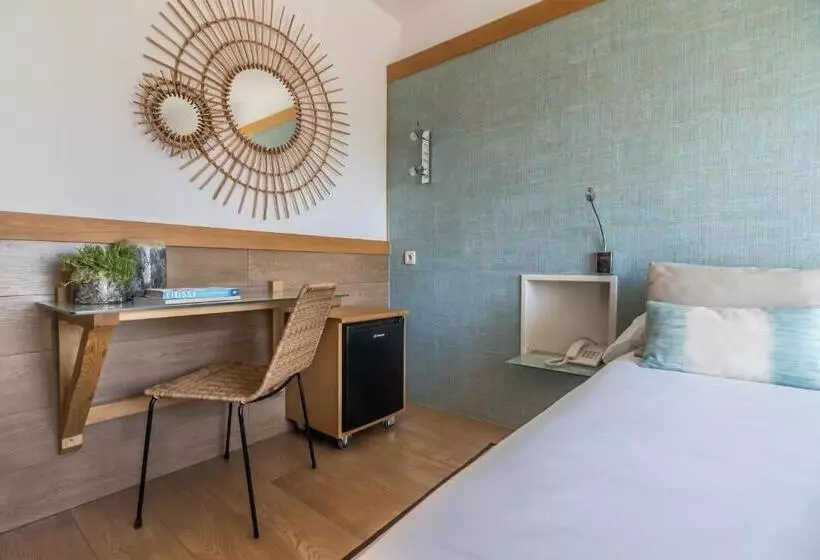 اتاق استاندارد با بالکن, Lux Isla