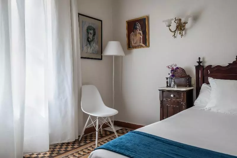Quarto standard, Medium Renaixença