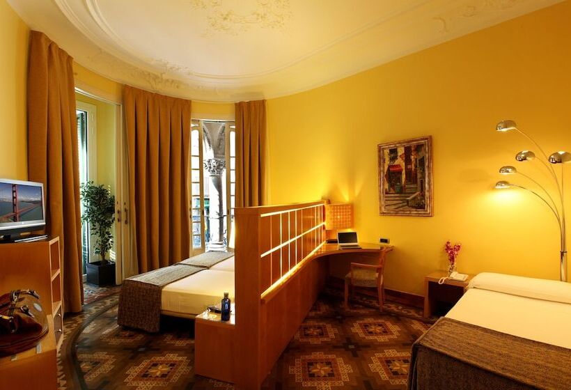 Полулюкс, Nouvel