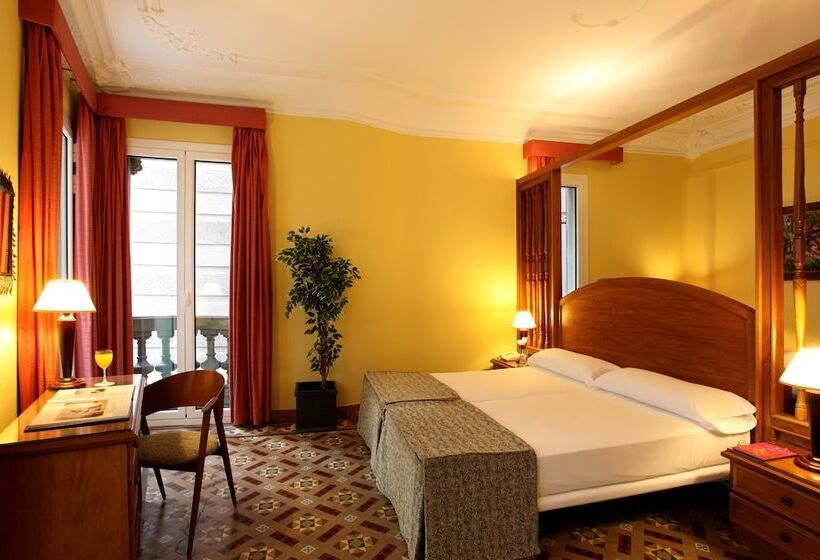 Полулюкс, Nouvel