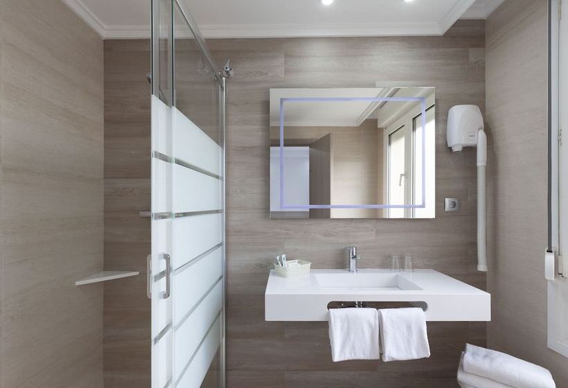 Четырехместный Номер Стандарт, Olympia Ronda Ii