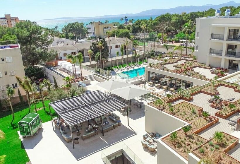 اتاق استاندارد با چشم‌انداز استخر, Paradiso Garden