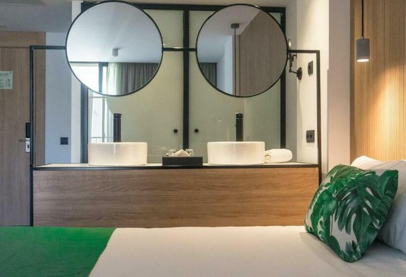 سوییت جونیور, Paradiso Garden