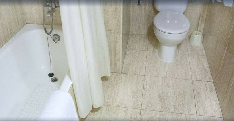 패밀리 룸, Reymar Playa