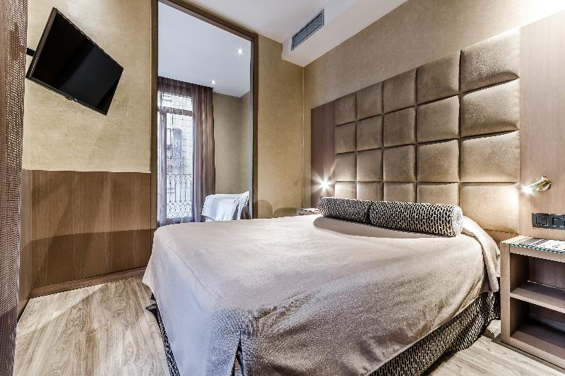 اتاق استاندارد چهار تخته, Santa Marta