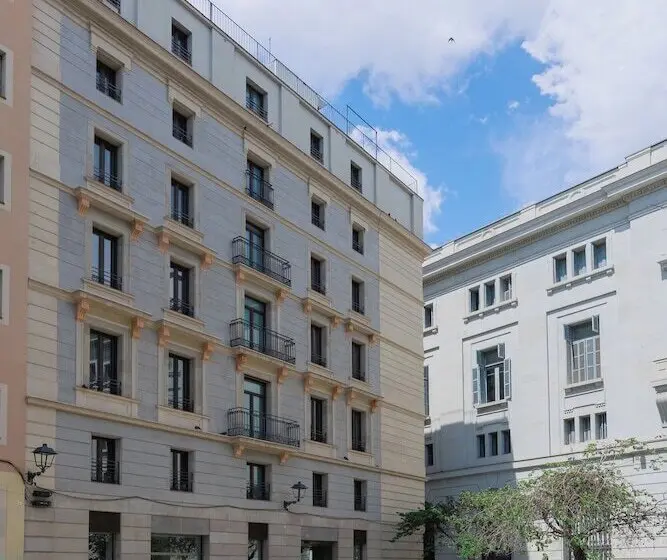 اتاق استاندارد چهار تخته, Santa Marta