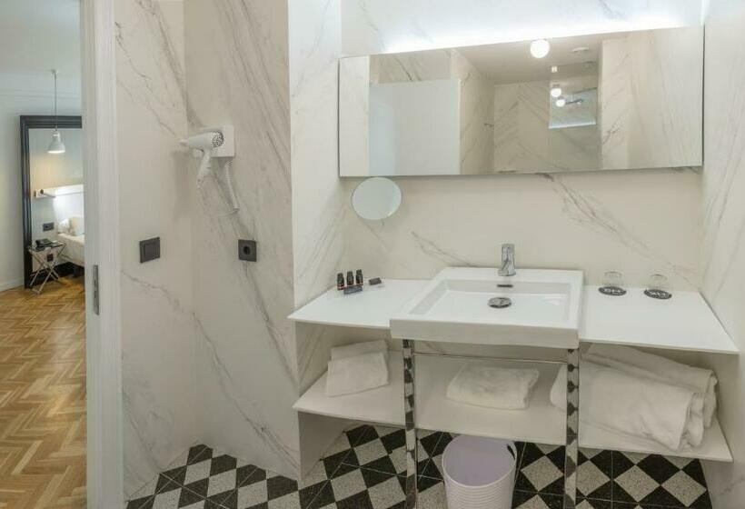 اتاق استاندارد, SH Ingles Boutique