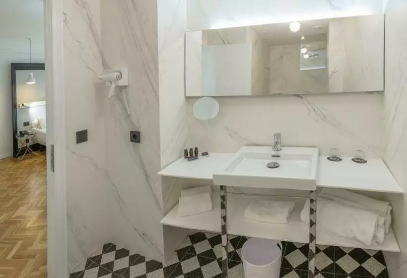 اتاق استاندارد, SH Ingles Boutique