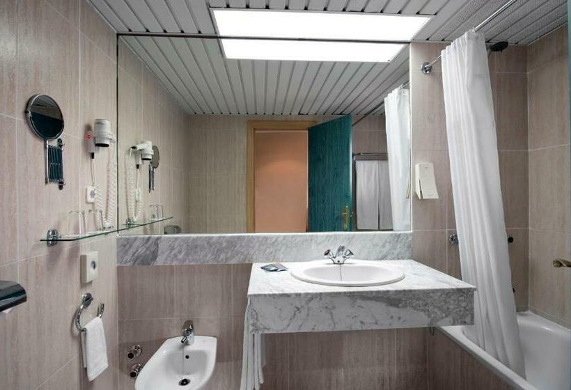 غرفة قياسية, Sol Milanos Pingüinos