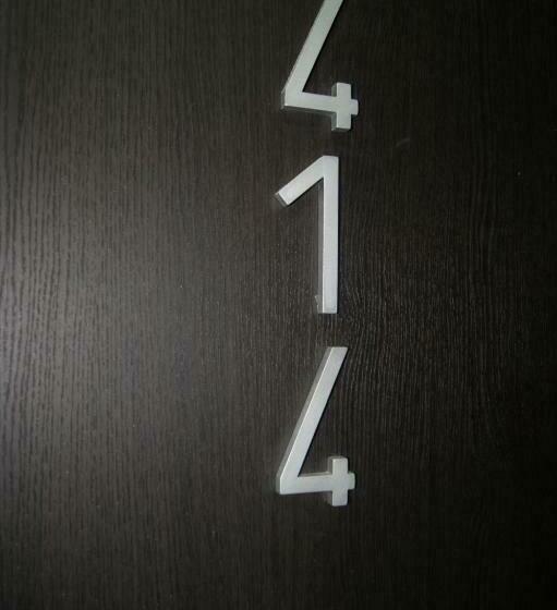 标准三人间, Summer