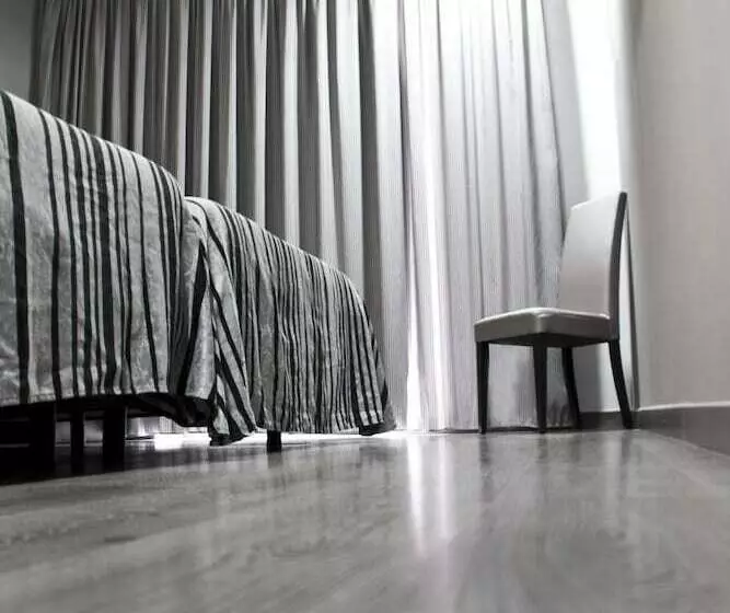 Üç Kişilik Standart Oda, Summer