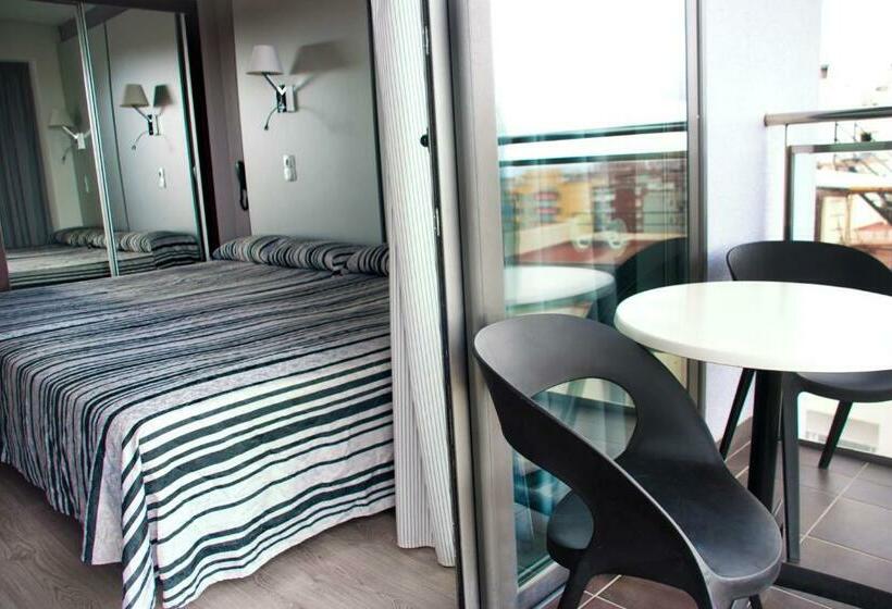 四人标准间, Summer