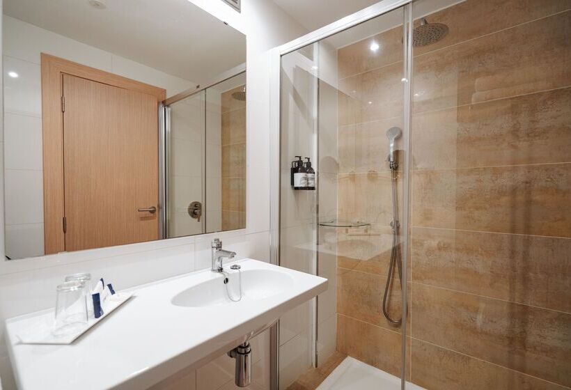 スタンダードシングルルーム, Thb Felip Adults Only