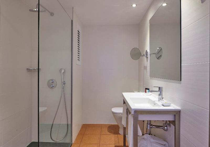 标准间, Tres Torres