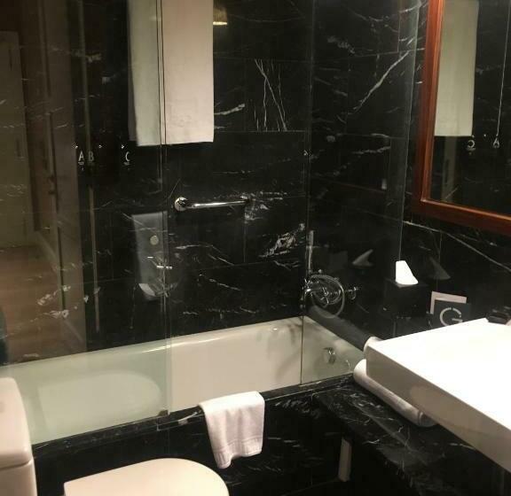 스탠다드 트리플 룸, U232