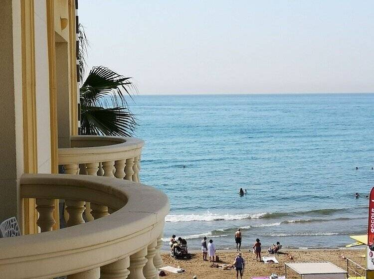 디럭스 룸 측면 바다 전망, Urh Sitges Playa