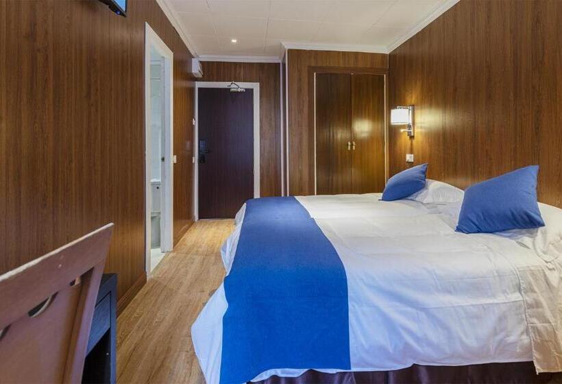 חדר אקונומי, Vila Calella