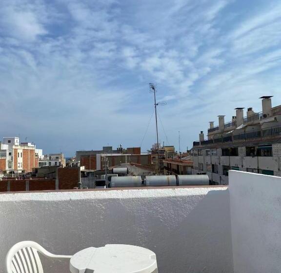 Номер Стандарт с Балконом, Vila Calella