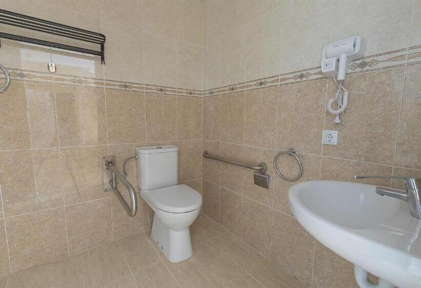 חדר סטנדרט לשלושה, Vila Calella