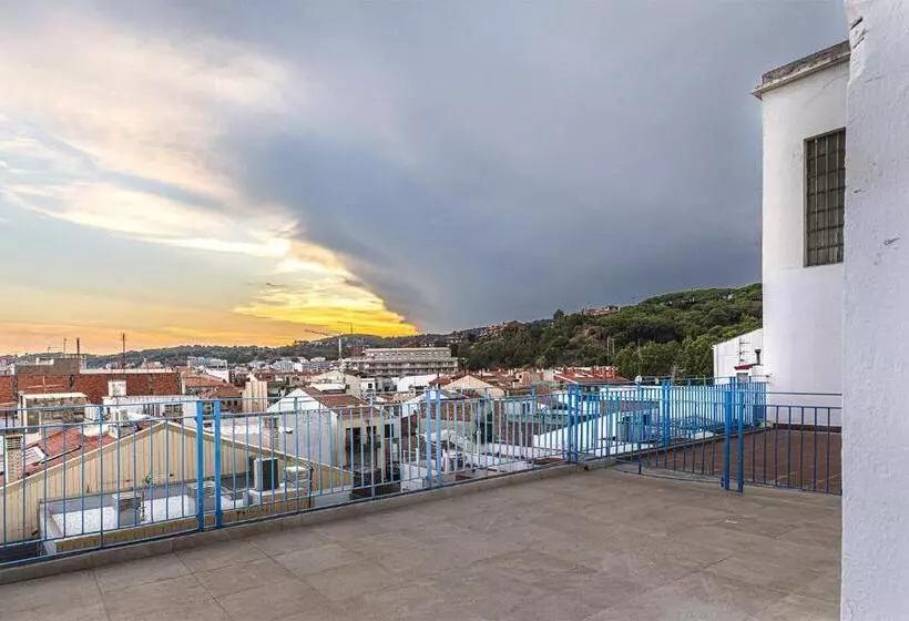 Camera Tripla Classica con Balcone, Vila Calella