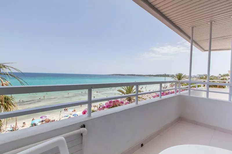 Quarto standard vista mar lateral, Voramar