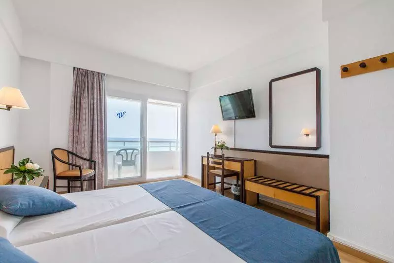 Quarto standard vista mar lateral, Voramar