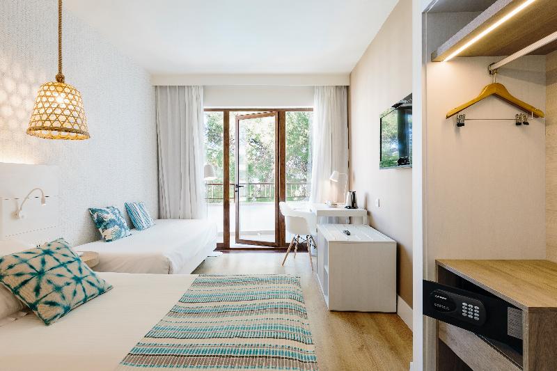 Habitación Estándar Vista Mar, Leonardo Royal Hotel Ibiza Santa Eulalia