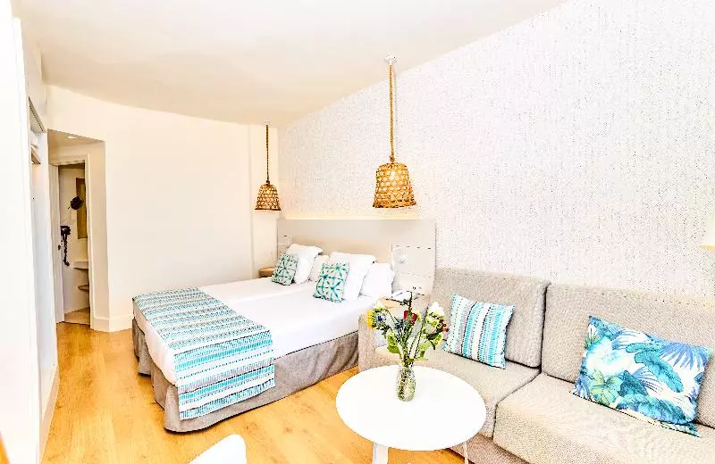 Deluxe-huone Merinäkymä, Leonardo Royal Hotel Ibiza Santa Eulalia