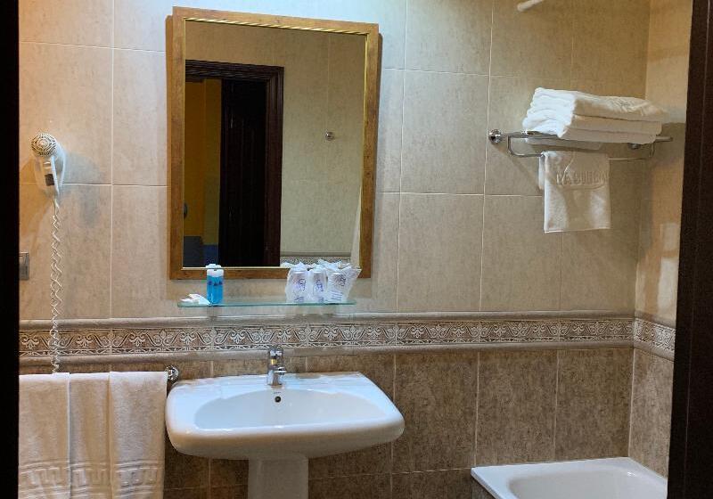 高级海景房, Leonardo Royal Hotel Ibiza Santa Eulalia