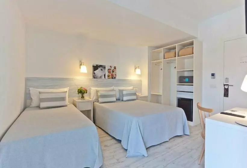 Deluxe Kolmen Hengen Huone, Fergus Club Pineda Splash