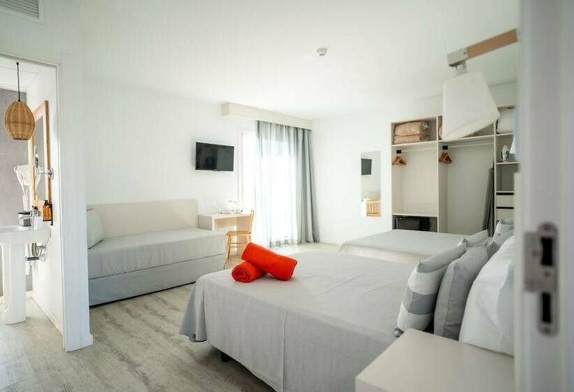 Chambre Triple Standard, Fergus Club Pineda Splash