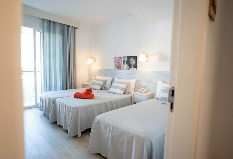 标准三人间, Fergus Club Pineda Splash