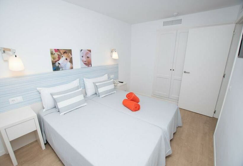 Suite Familiale, Fergus Club Pineda Splash