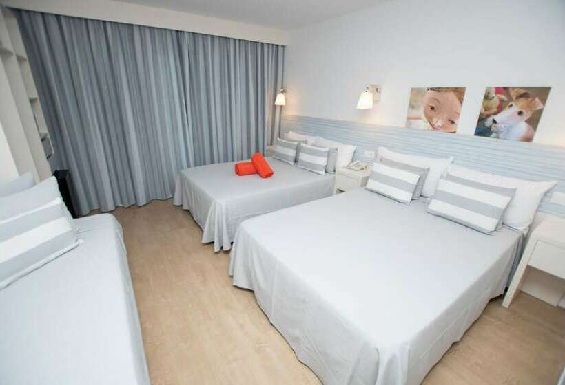 家庭间, Fergus Club Pineda Splash