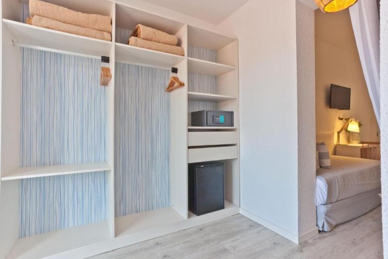 家庭间, Fergus Club Pineda Splash