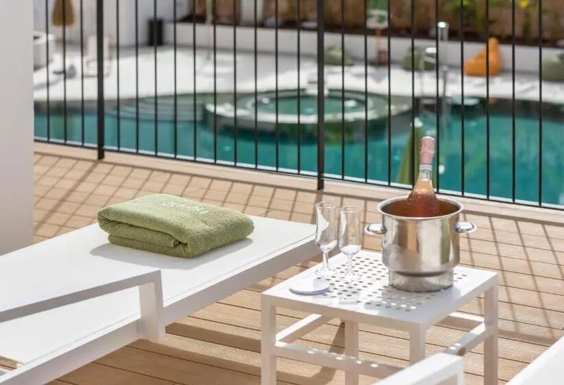 Premium room with terrace, Tangerine by Honne Hotels - Adults Only